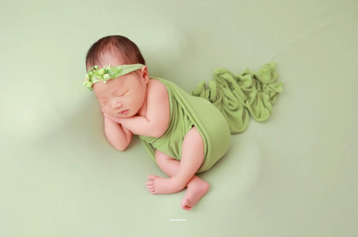 成都宝宝边吃边拉正常吗